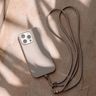UNIQ etui Coehl Creme iPhone 16 Pro 6.3" Magnetic Charging szary/taupe grey na NearMe.pl